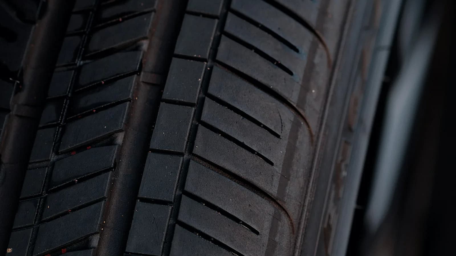 Como escolher o pneu certo para o seu carro